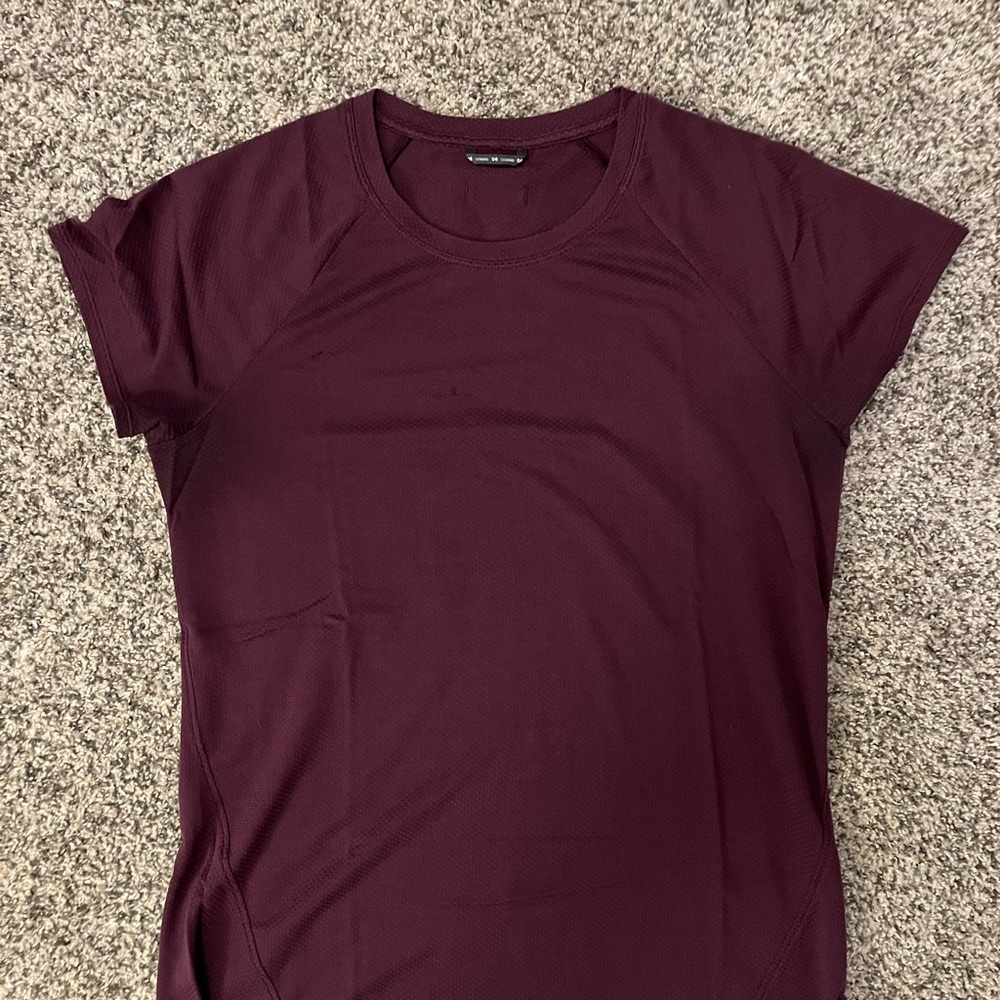 Oiselle Fly Out Short Sleeve Tee
